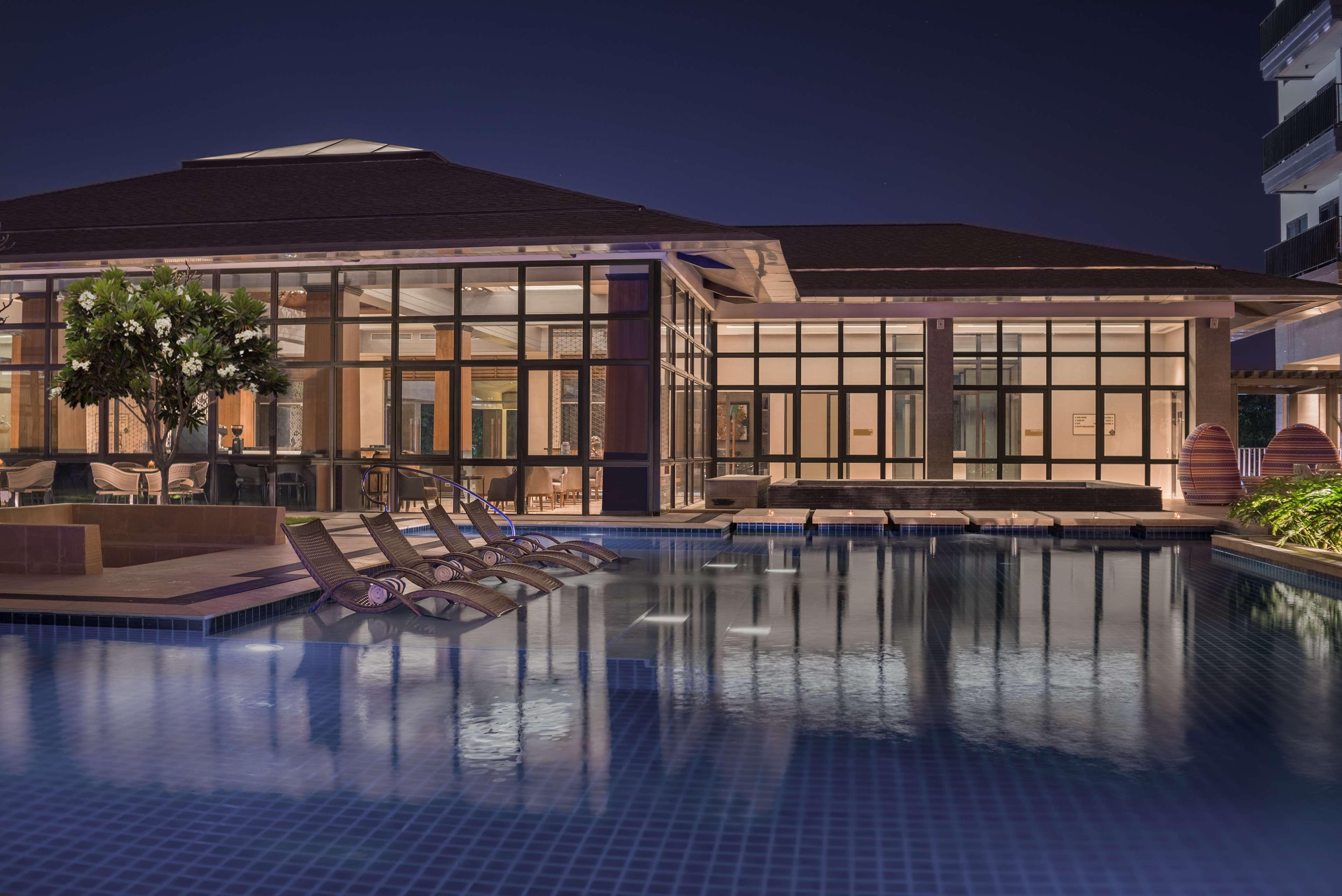 Dusitd2 Davao Hotel Bagian luar foto